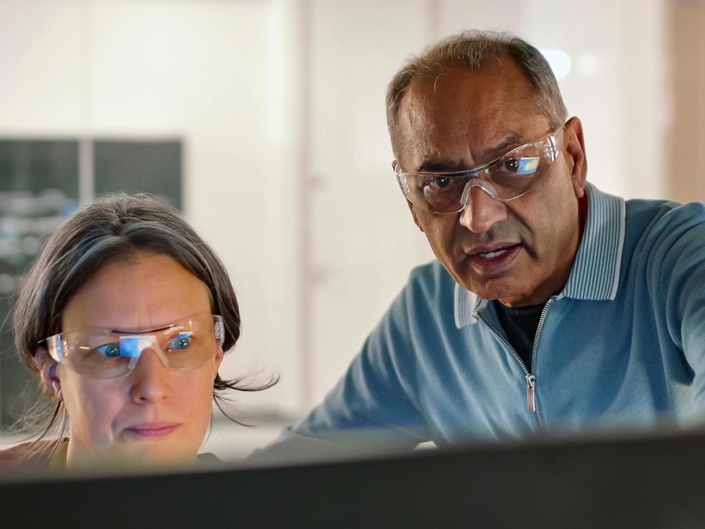 J&J photo from Depuy labs